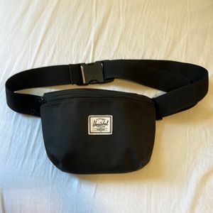 Herschel Fourteen Fanny/Waist Pack. Standard Size - Black